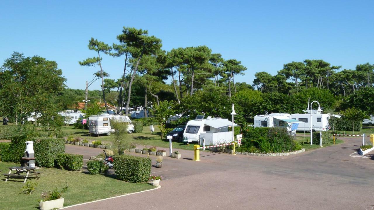 מלון סן-פאלה-סור-מר Camping Le Puits De L'Auture מראה חיצוני תמונה
